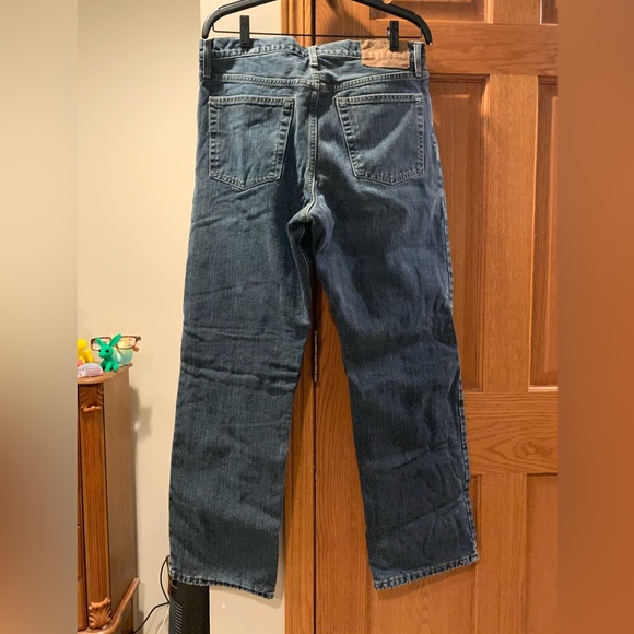 Eddie Bauer Men's Relaxed Fit Blue Jeans. Size 32x30. 100% Cotton - Picture 3 of 8